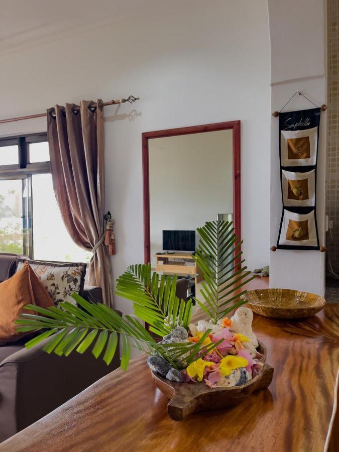Ferienwohnung Jardin Marron Baie Sainte Anne Exterior foto