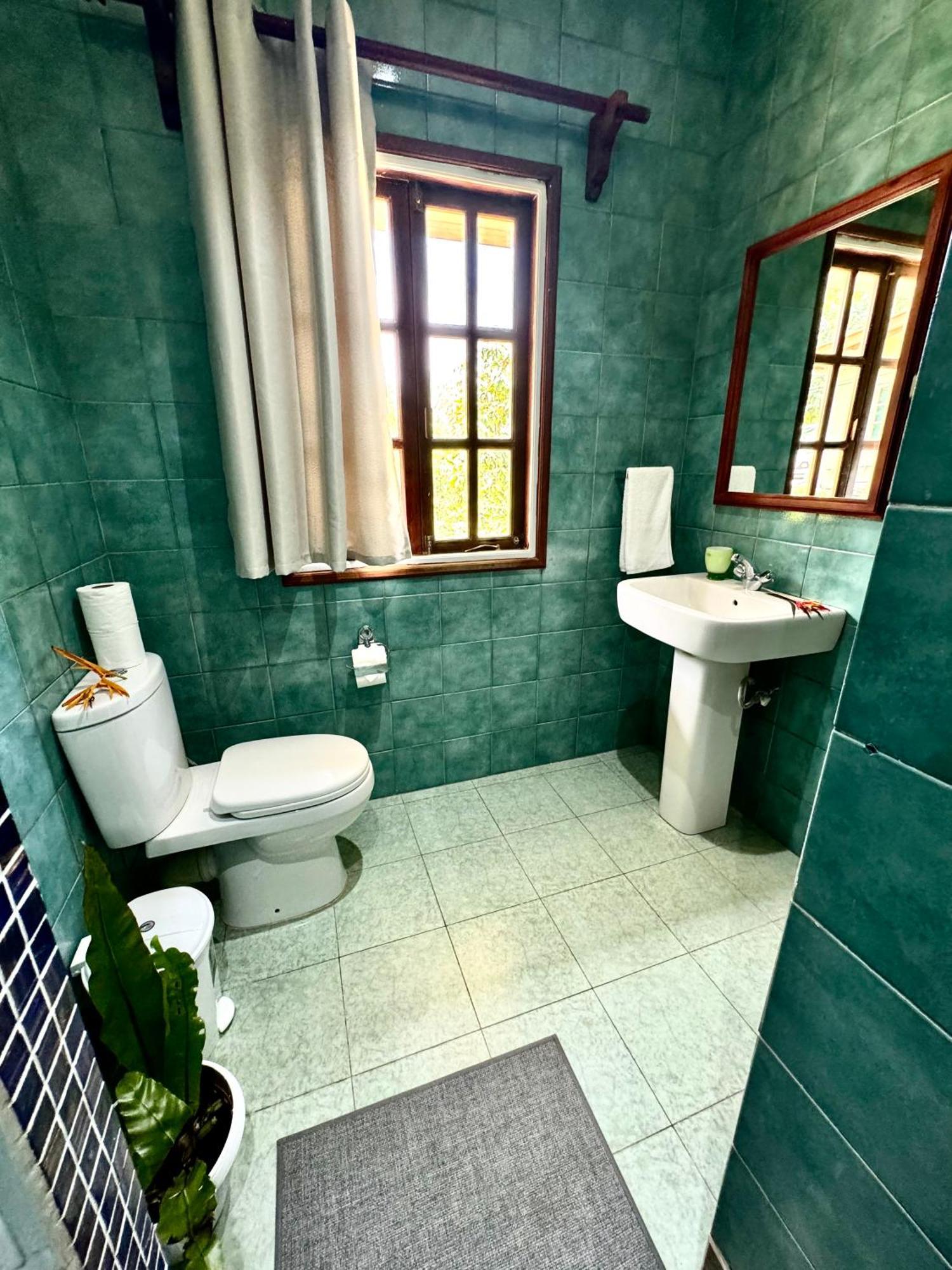 Ferienwohnung Jardin Marron Baie Sainte Anne Exterior foto