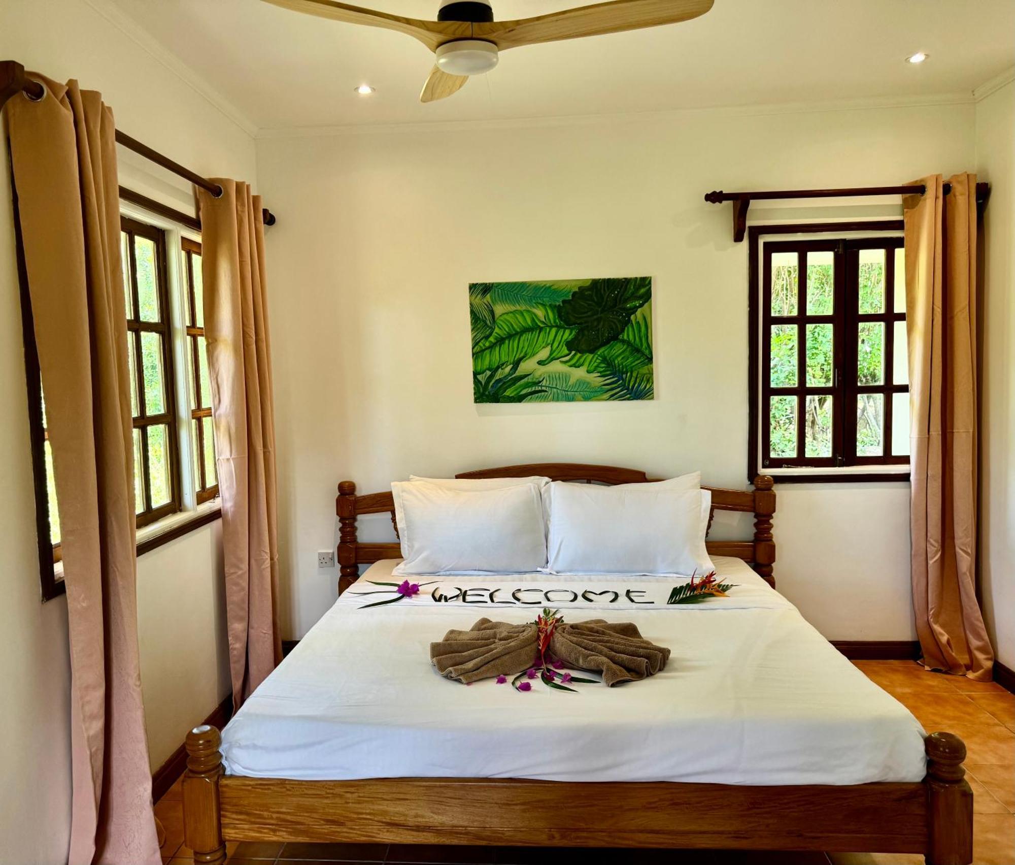 Ferienwohnung Jardin Marron Baie Sainte Anne Exterior foto